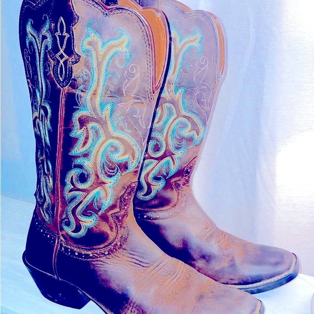 Justin cowboy boots brown /turquoise women’s 8.5